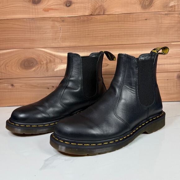 Dr. Martens 2976 Bex Smooth Leather Chelsea Boot Classic Ankle Boot Men's sz 8 - Picture 1 of 15